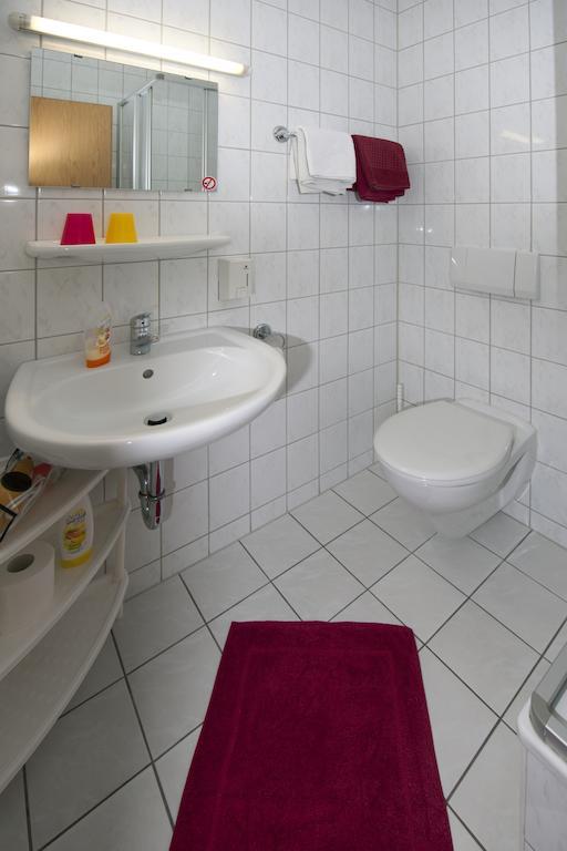 Pension Cafe Suzette Gotha Zimmer foto